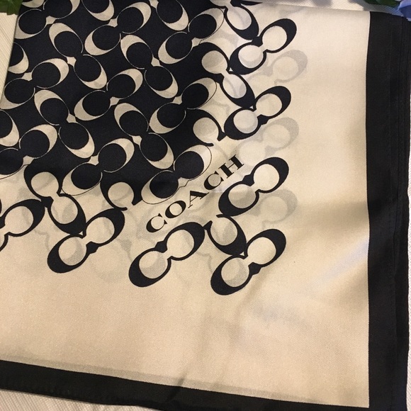 Coach Accessories - COACH 💯% Silk Scarf